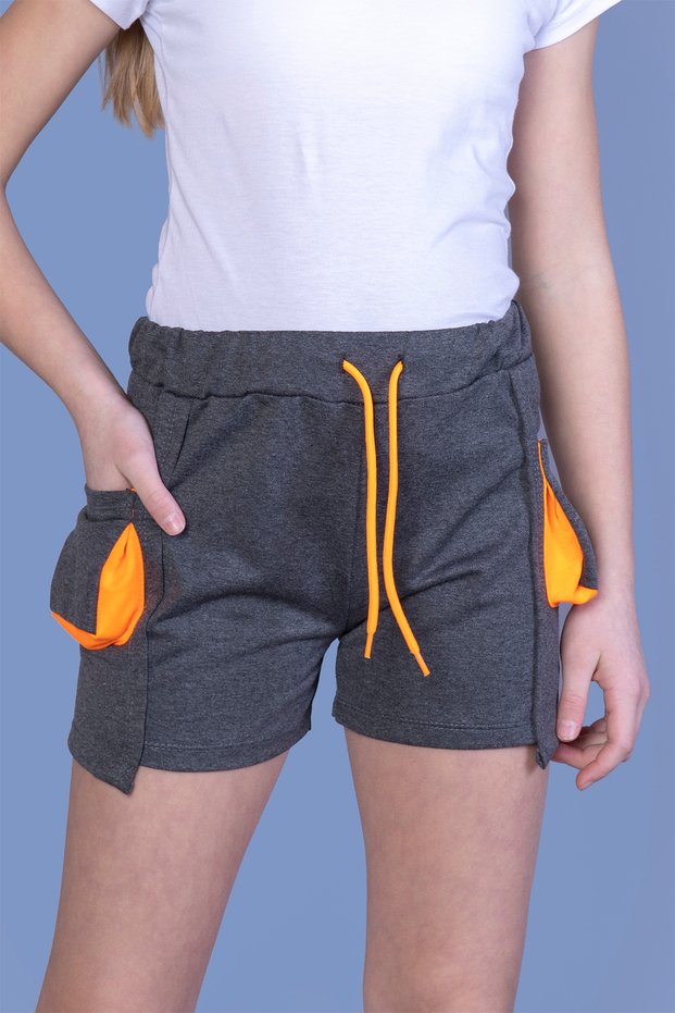 Girl's Shorts with Two Side Pocket Detail