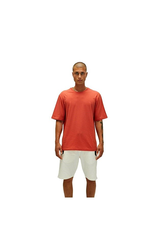 Liber Men's Red Basic Crew Neck T-shirt