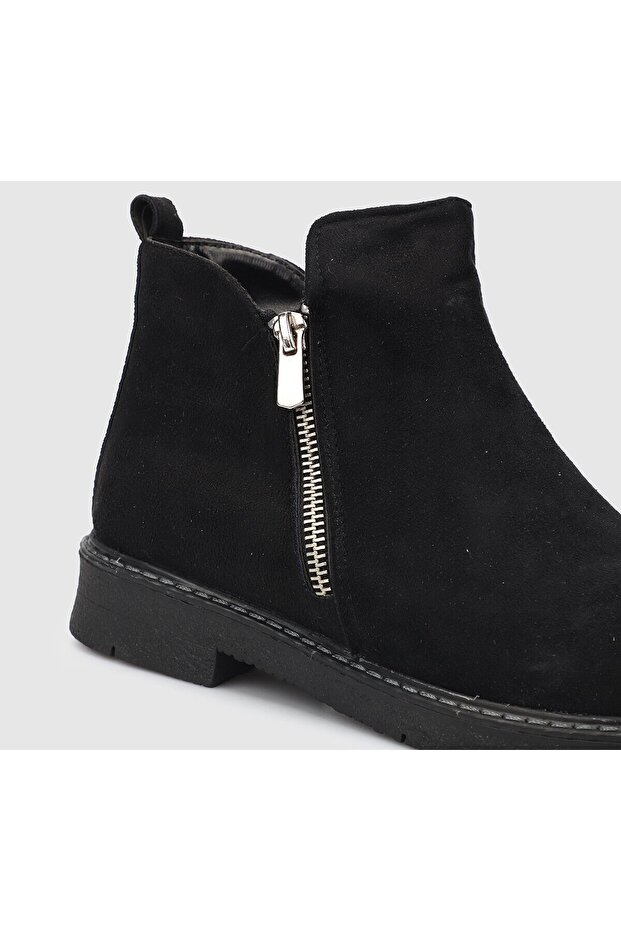 Siyah Kadın Bot - 5