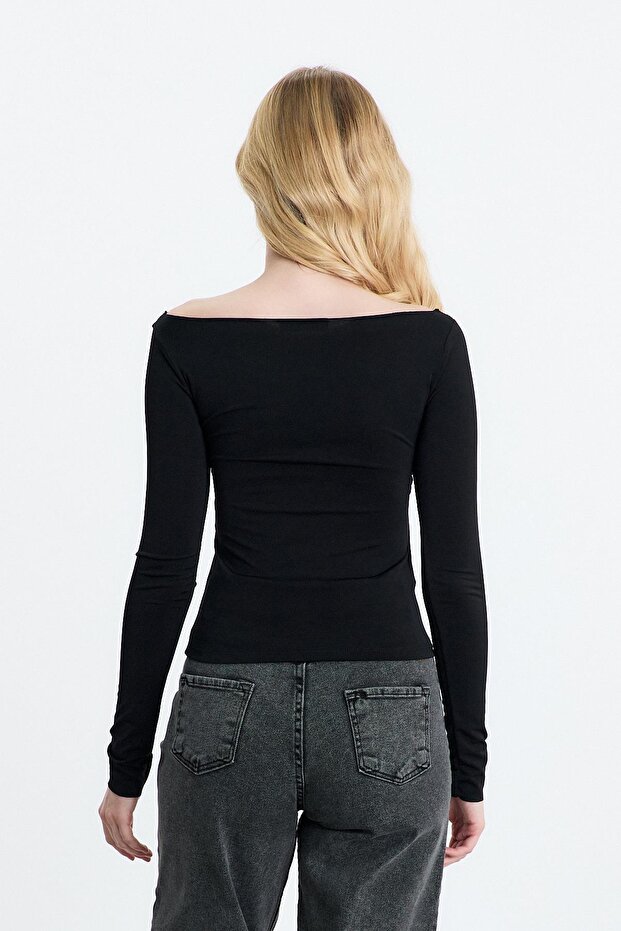 20178 Model - Black Drawstring Detailed Blouse - 5