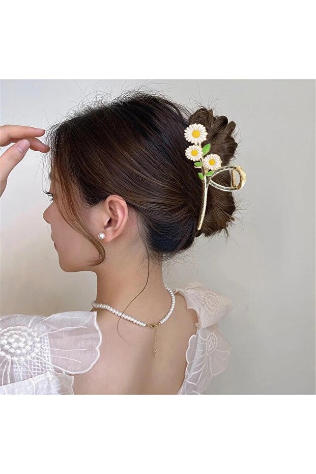 Daisy Latch Buckle