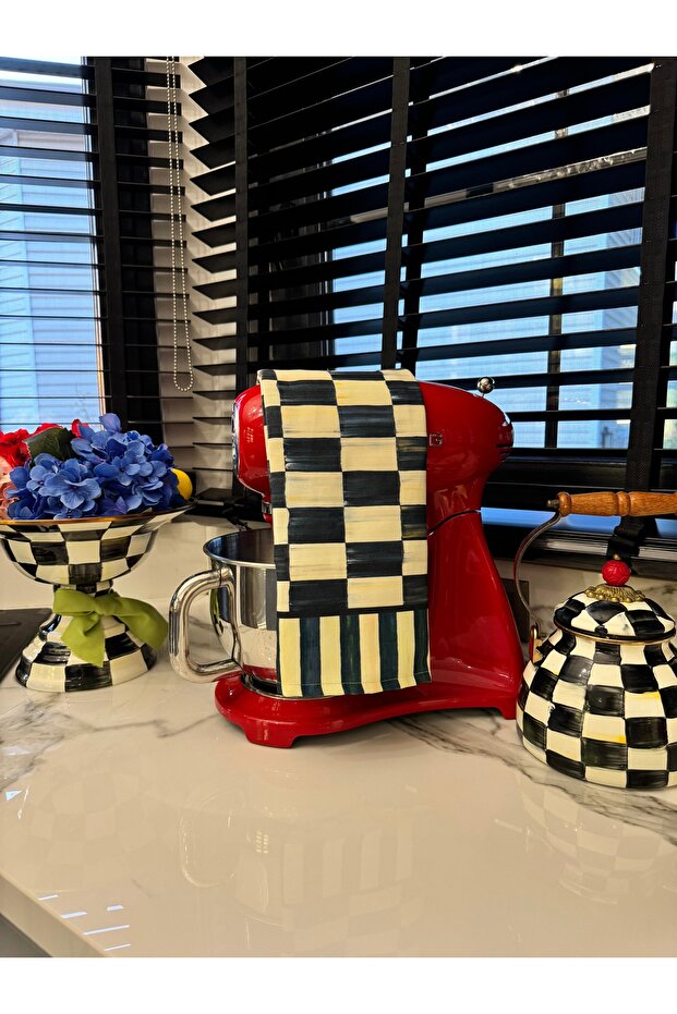 Checkered Model Mini Runner - 2