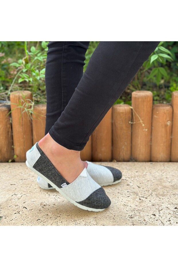 Toms Shoes