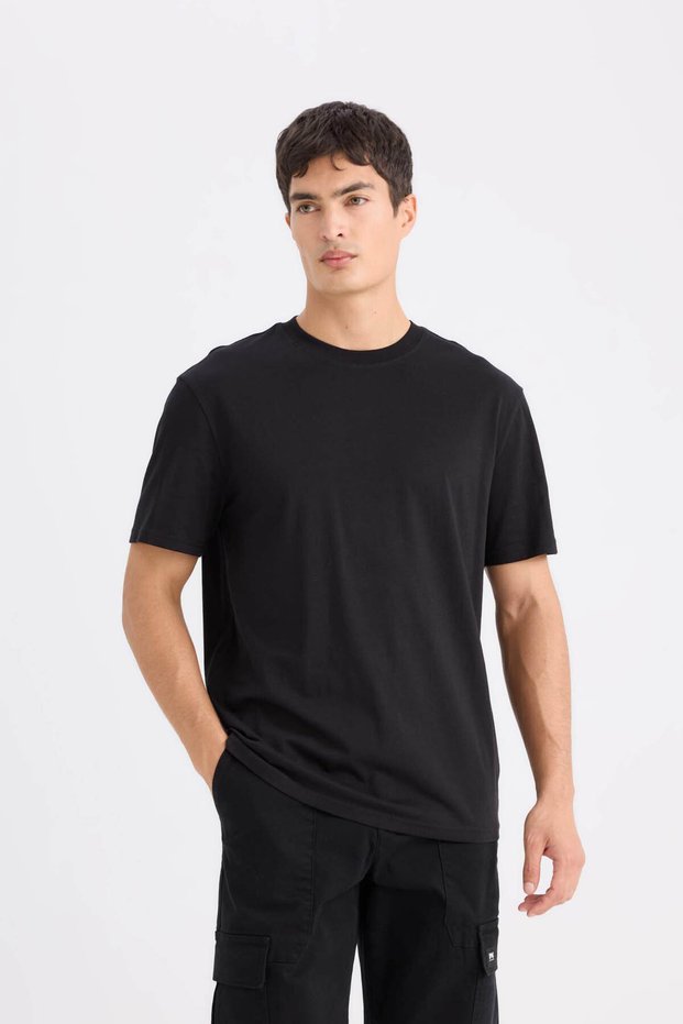 Men's Black T-Shirt V7699Az/Bk81