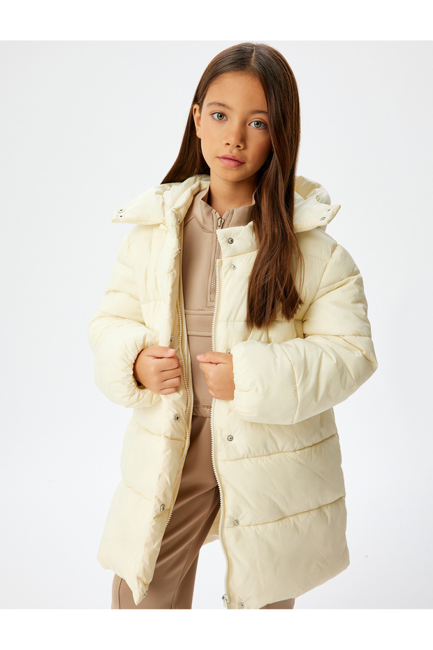 Hooded Inflatable Coat Zipper Closure Cuffs Elastic