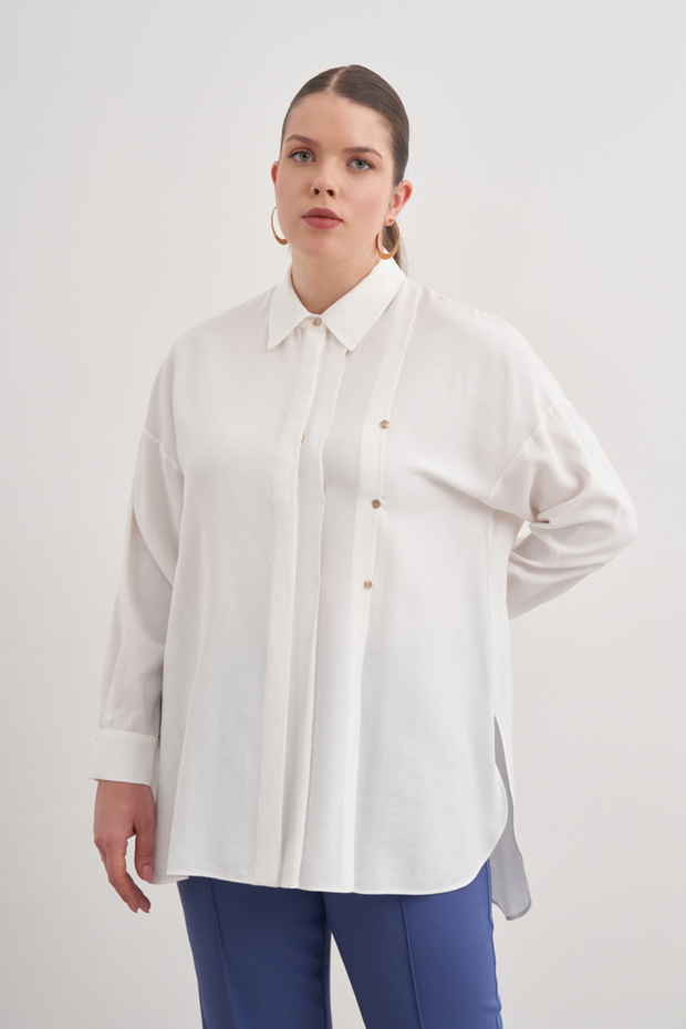 بلوزة بشعار معدني مطوي - 1