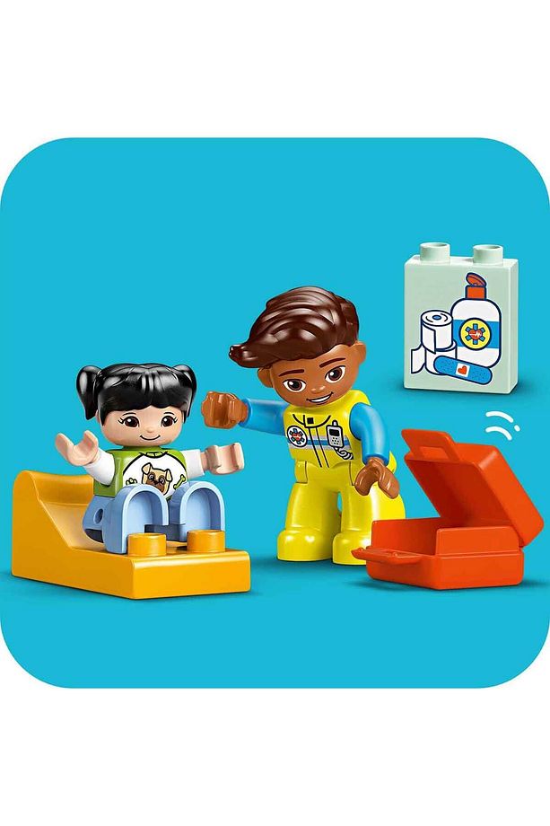 DUPLO Ambulans ve Sürücü 10447 - 3
