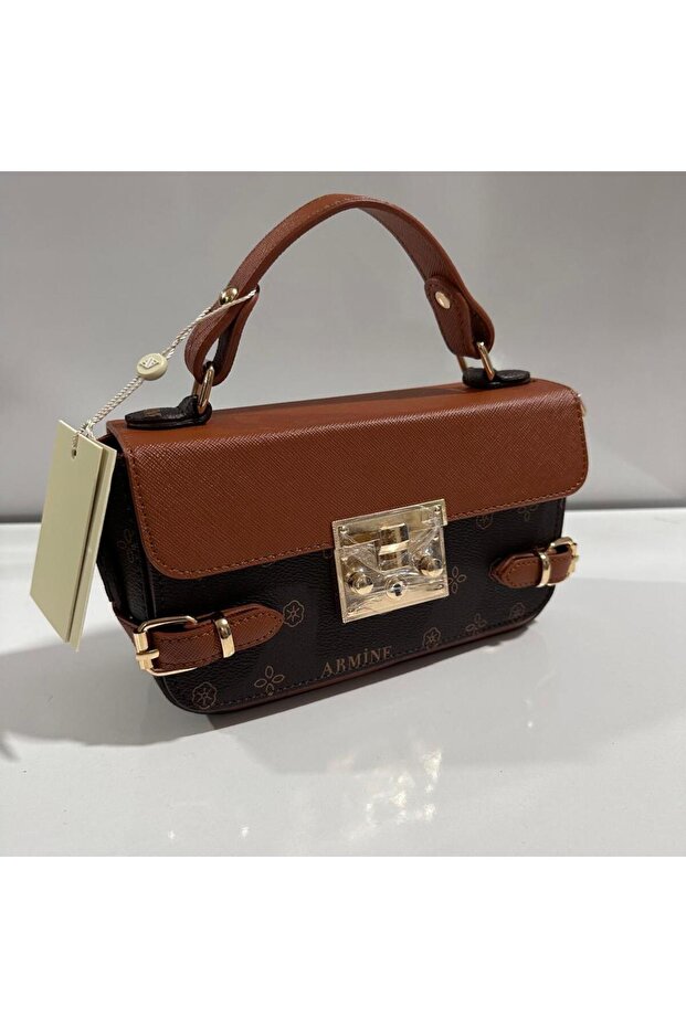 حقيبة مطبوعة باللون البني AR35903