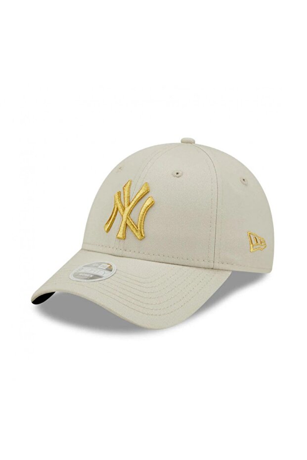 Wmns Metallic Logo 9Forty Neyyan Cap Beige Women's Hat