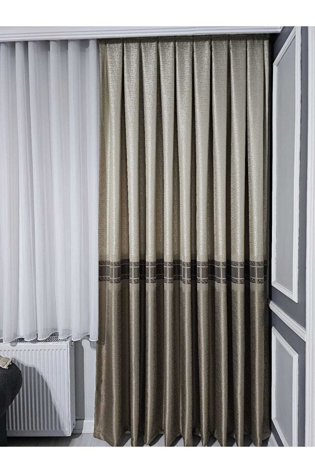 Brillanthome Campaign Background Curtain