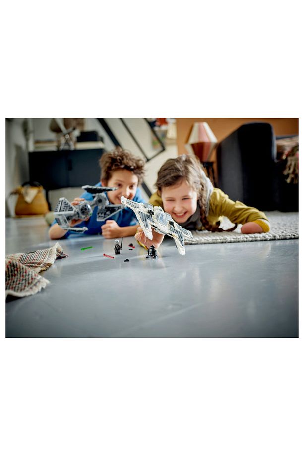 ® Star Wars™ Mandalorian Fang Fighter TIE Interceptor™'a Karşı 75348 - Yapım Seti (957 Parça) - 6