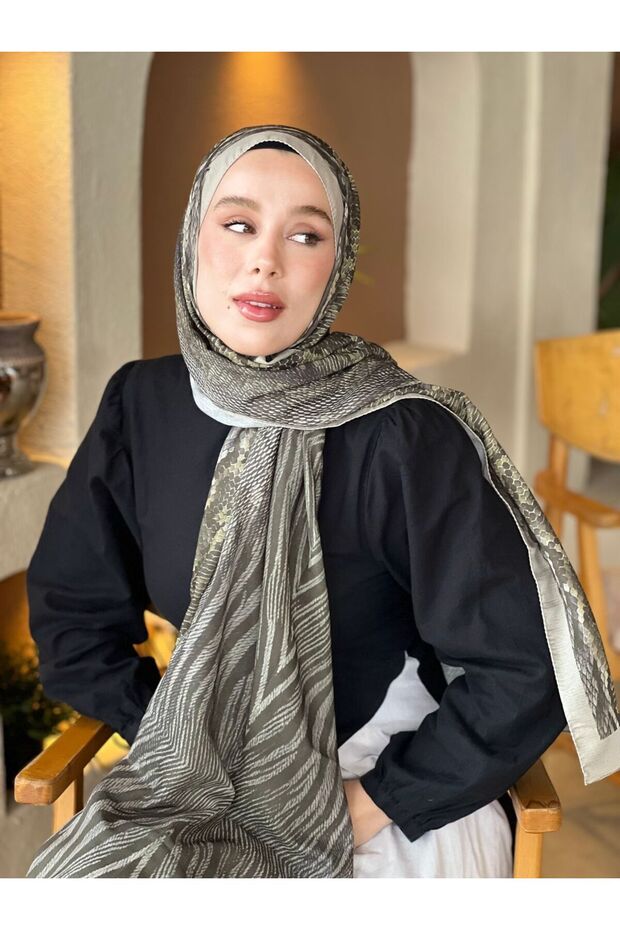 Sequin Pattern Lina Shawl - 2