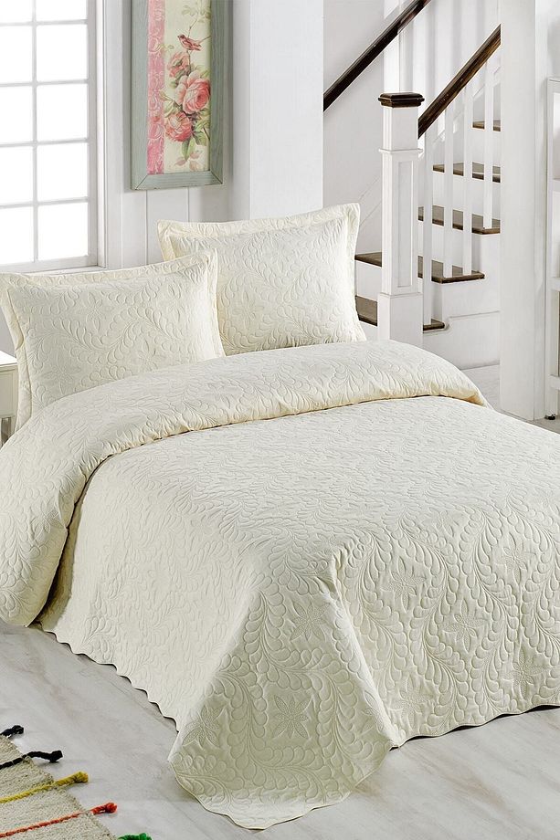 Ivy Krem Çift Kişilik Microfiber Kapitone Yatak Örtüsü - 1