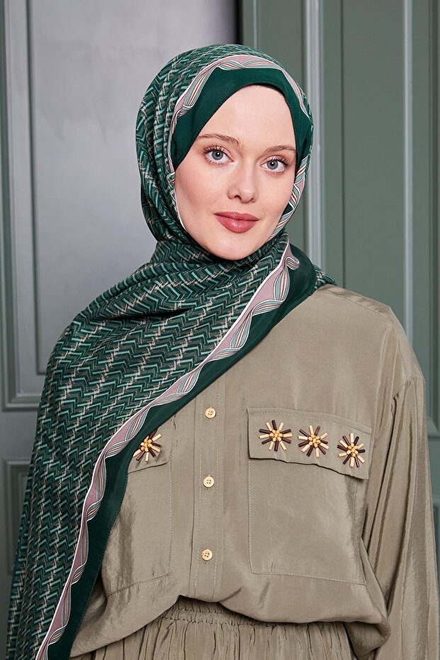 شال ملكي بنمط متاهة الزمرد - 1