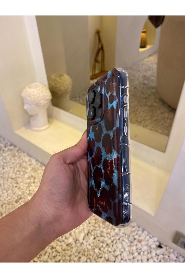 iPhone 15 Pro Launch Case (Leopard Print) - 3