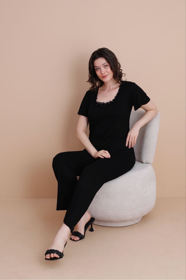 Black Thin Lace Collar Detailed Bamboo Pajama Set