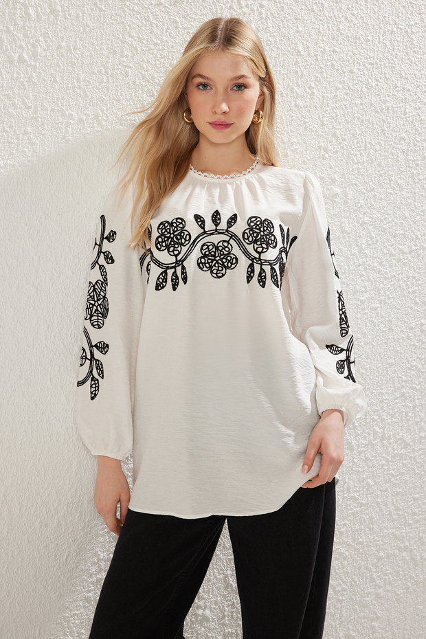 Ekru Nakış Detaylı Dokuma Tunik TCTSS25UK00009 - 3