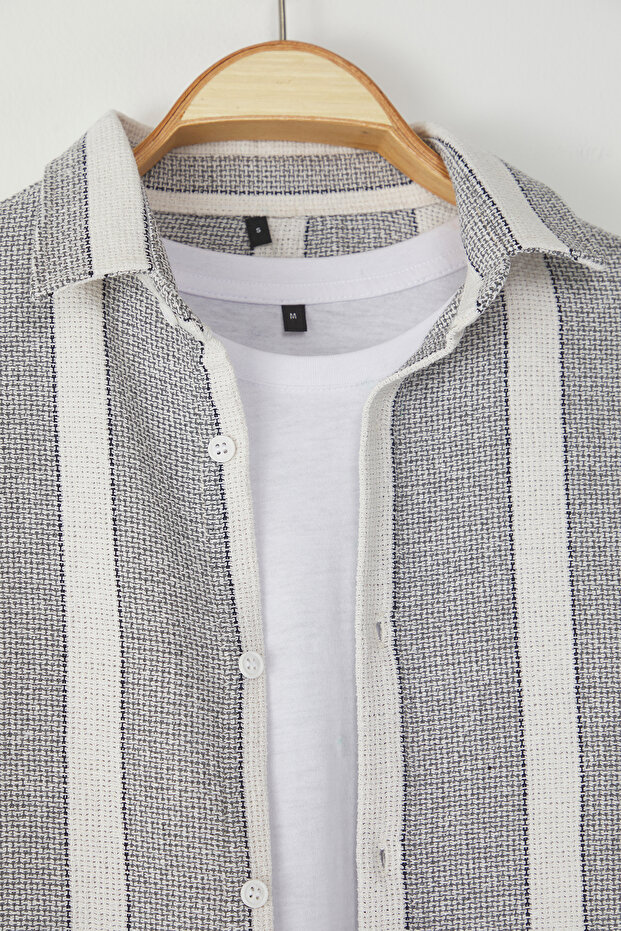 Siyah Regular Fit Düşük Omuz Çizgili Etamin Dokulu Yazlık Gömlek TMNSS25GO00029 - 9