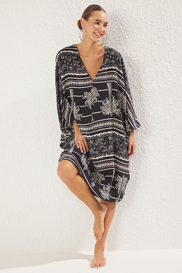 Sukienka plażowa midi z wzorem tropikalnym TBESS25EL00031 - 1