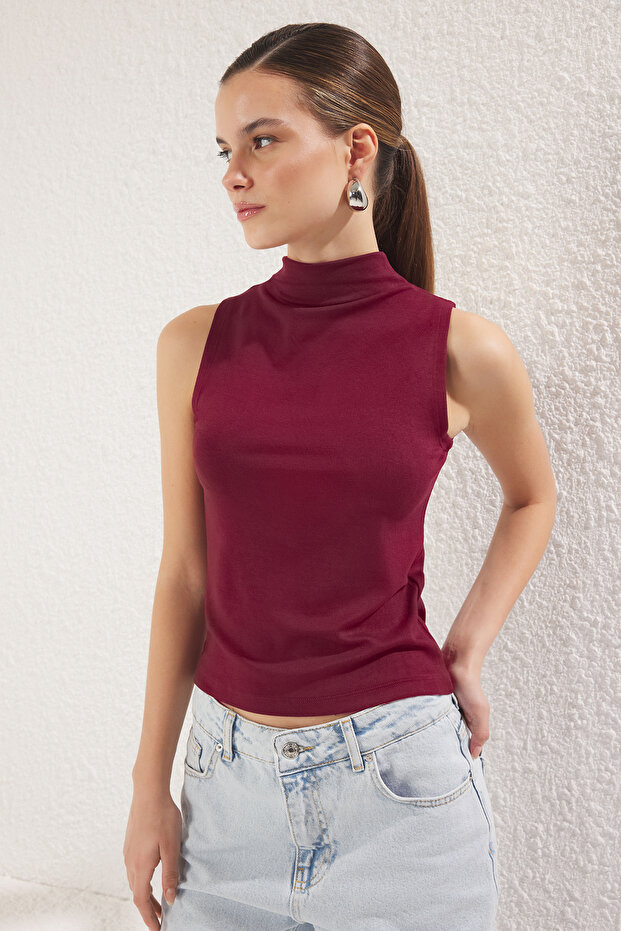 Bordo Dik Yaka Sıfır Kol Süper Esnek Regular Boy Örme Bluz TWOSS25BZ00200 - 1