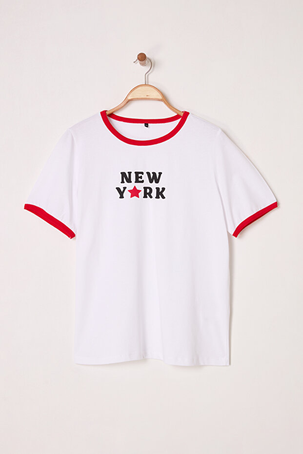 Beyaz Bisiklet Yaka Basic Fit New York Baskılı %100 Pamuk Büyük Beden Örme Tshirt TBBSS25BF00027 - 6