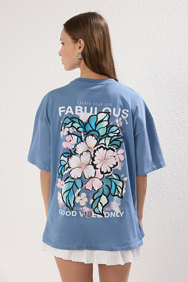 Indigo %100 Pamuk Sırt ve Ön Baskılı Oversize/Geniş Kesim Örme T-Shirt TWOSS24TS00183 - 4