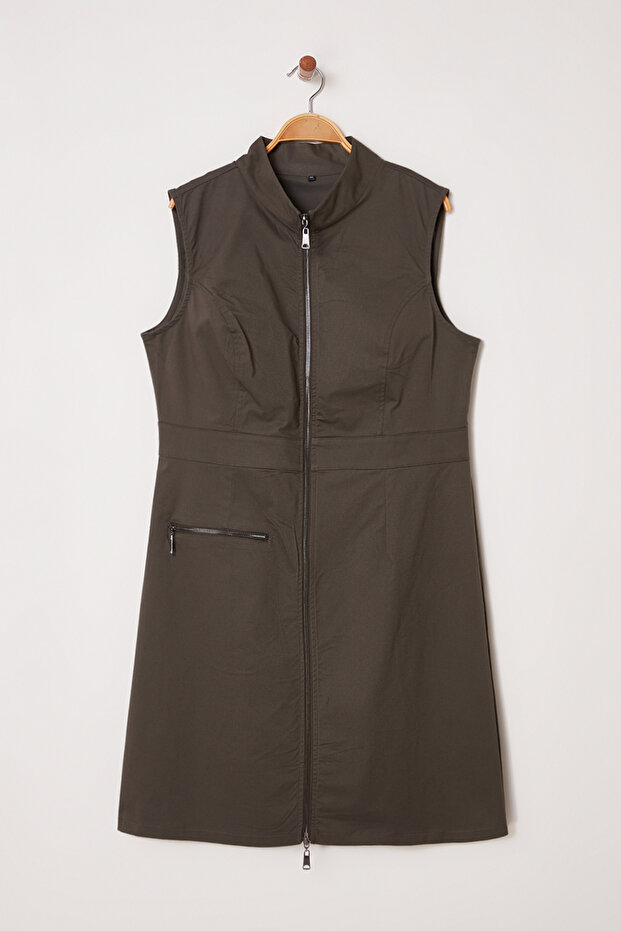 Khaki megfordítható cipzáras mini szőtt nagy méretű ruha TBBSS25AH00112 - 5