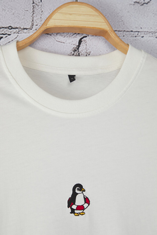 Unisex Ekru Oversize/Geniş Kesim Penguen Nakışlı %100 Pamuklu T-Shirt TMNSS23TS00243 - 9