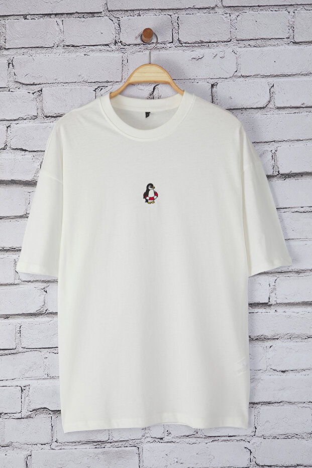 Unisex Ekru Oversize/Geniş Kesim Penguen Nakışlı %100 Pamuklu T-Shirt TMNSS23TS00243 - 8