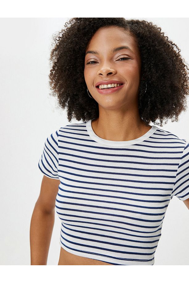 Crop Tişört Kısa Kollu Bisiklet Yaka Slim Fit - 1
