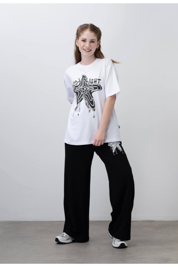 Young Girl Children Soft Textured Stretchy T-Shirt Loose Pants 2 Pieces of Combed Cotton Suit