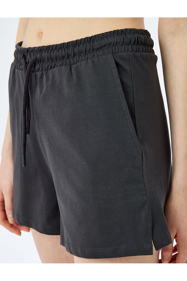 Beli Bağcıklı Cep Detaylı Mini Şort - 5