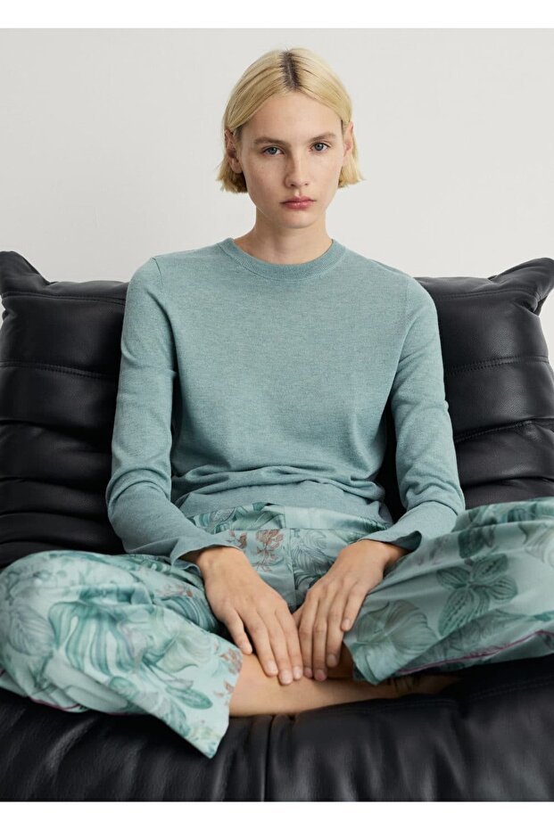 Yuvarlak yaka triko kazak - 5