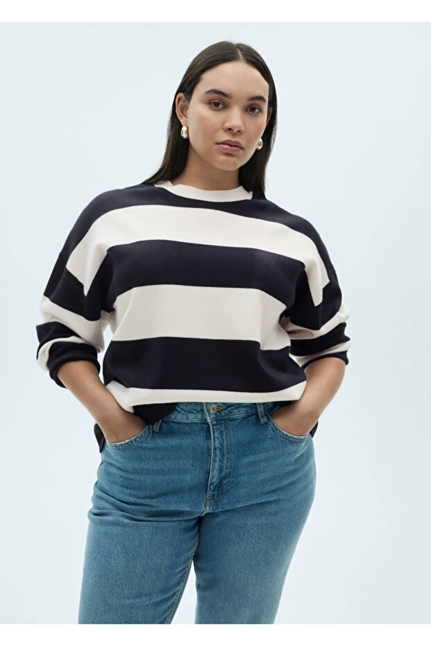 Round neck striped sweater - 7