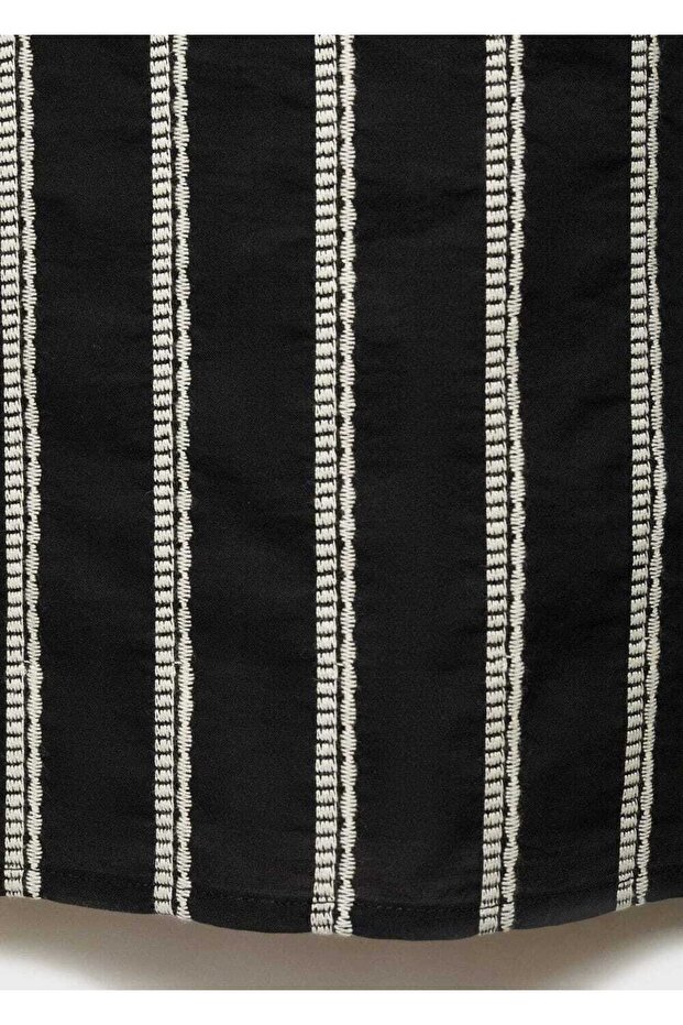 İşlemeli halter yaka elbise - 6