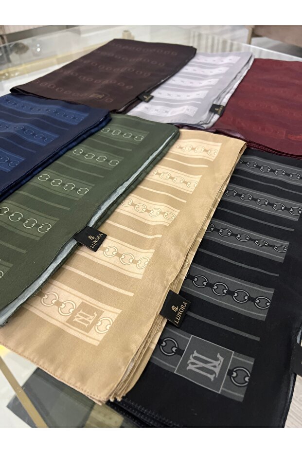 Chain Pattern Shawl - 3