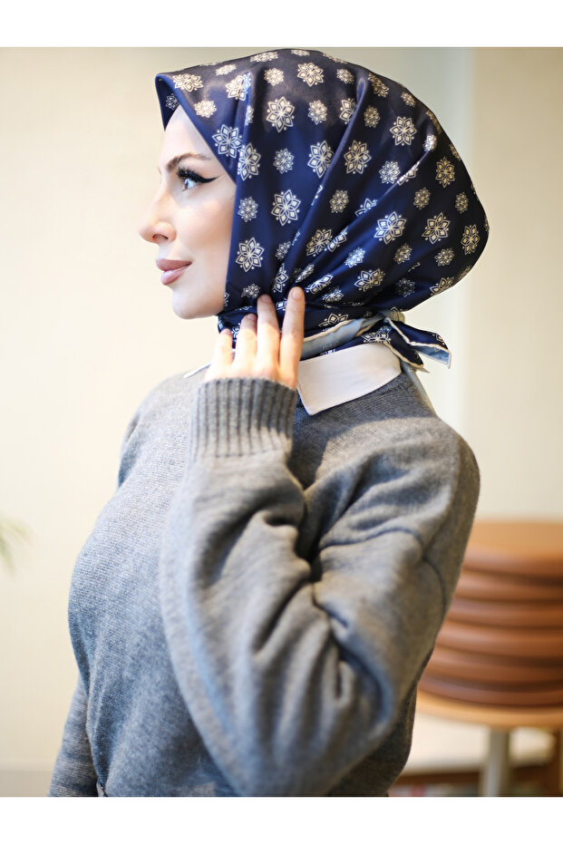 وشاح Twill بنمط حرف واحد فقط - 1