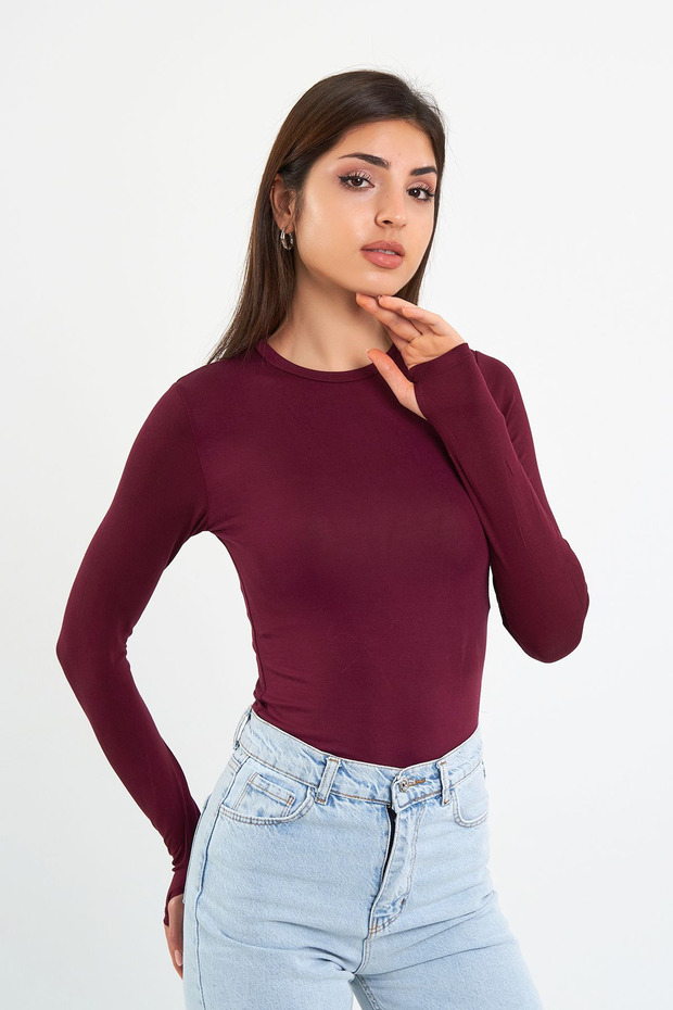 Women's Burgundy Crew Neck Finger Detailed Body