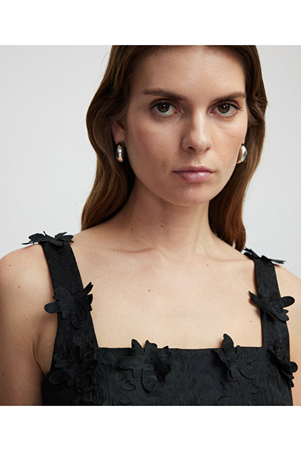 Çiçek aplikeli bluz - 1