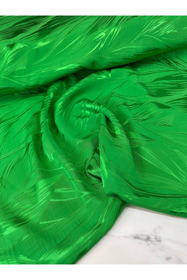 Yeşil Yaprak Desen Elbiselik Şalvarlık Javenes Kumaş Ürünümüz Adet Olarak Satılır 1 Adet 1 Metre - 2