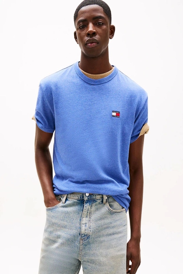 Tommy Jeans TJM REG BADGE TEE EXT Erkek MAVİ T-shirt DM0DM20322DSF - 1