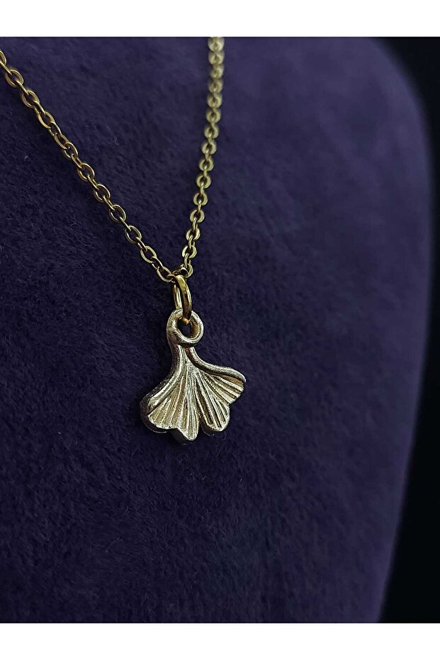 Ginkgo Yaprağı Figürlü Altın Kaplama Taşsız Çelik Kolye - 2
