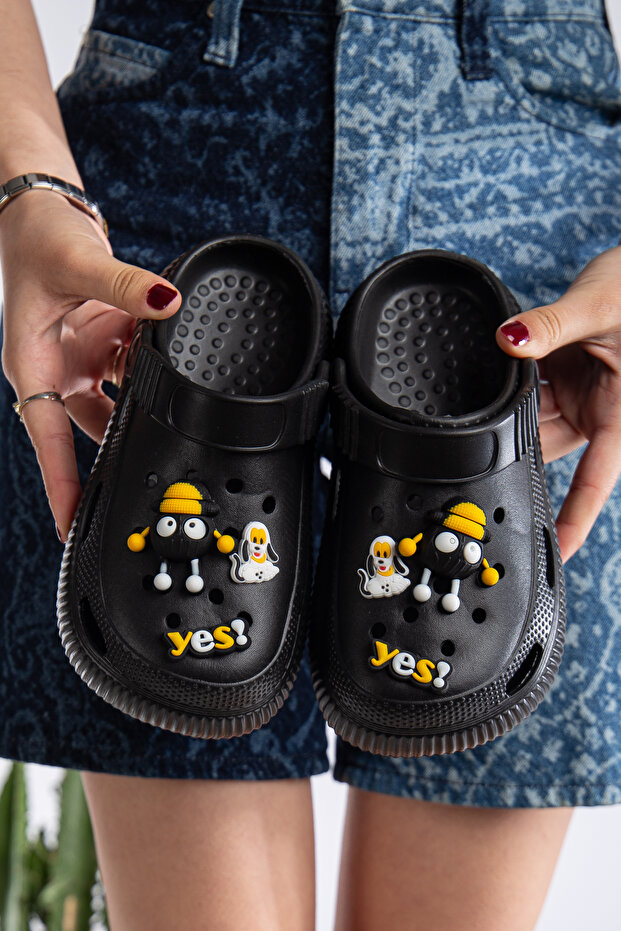 Rahat Tabanlı Yüksek Ölçekli 3D Emoji Detaylı Çocuk Terliği Cross Sandalet Sabo - 1