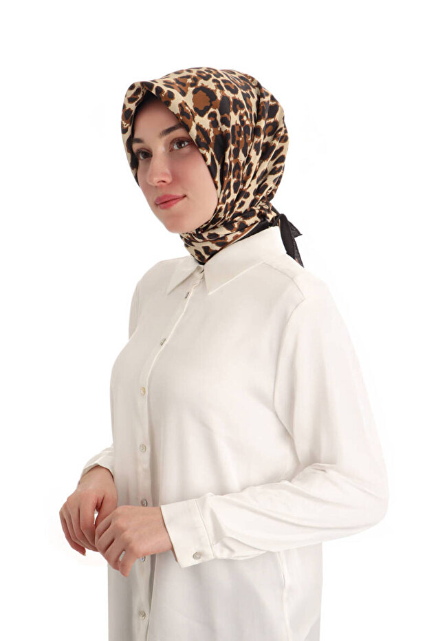 وشاح حريري بنمط الفهد البني - 2