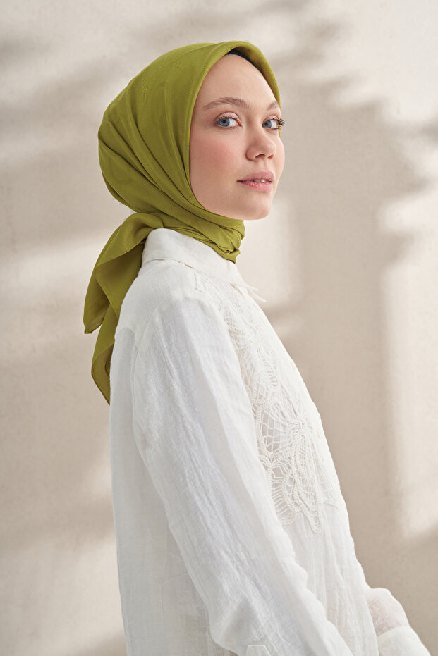 Eșarfă KREP JACQUARD Q PATTERN - VERDE ULEI - 2