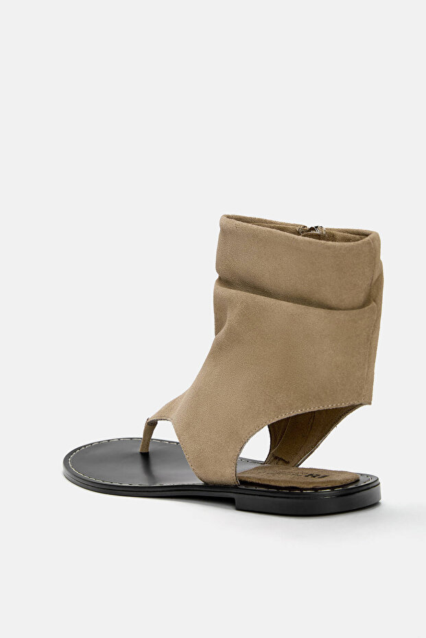 Bot tarzında deri sandalet - 4