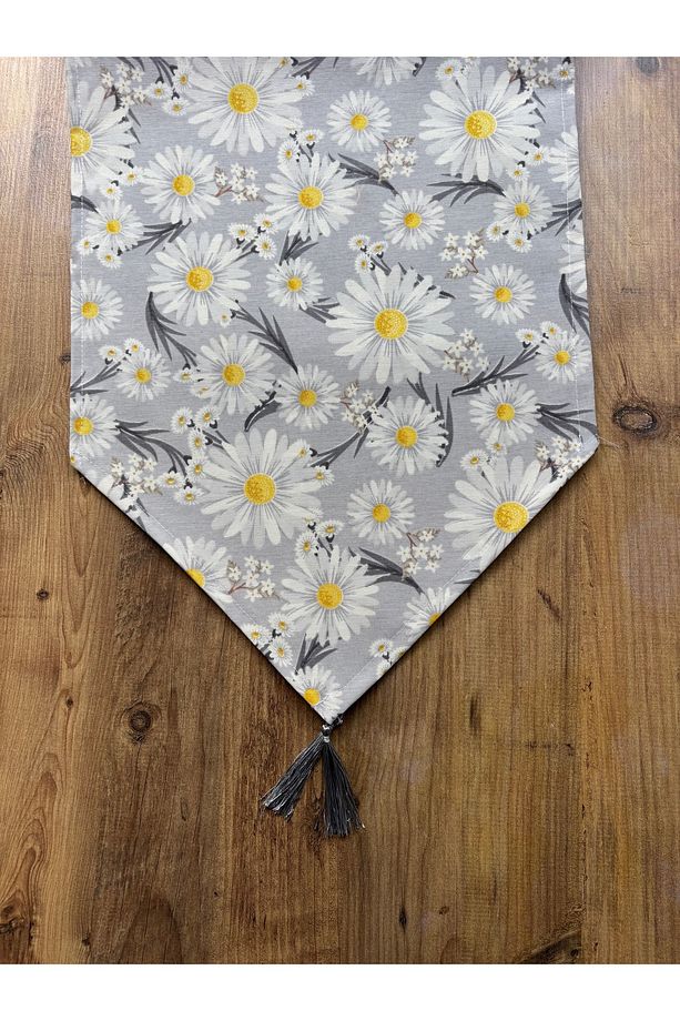 Gri Papatya Desenli Duck Keten Runner | 40x140 cm | Su Geçirmez Kirlenmez Masa Örtüsü - 1