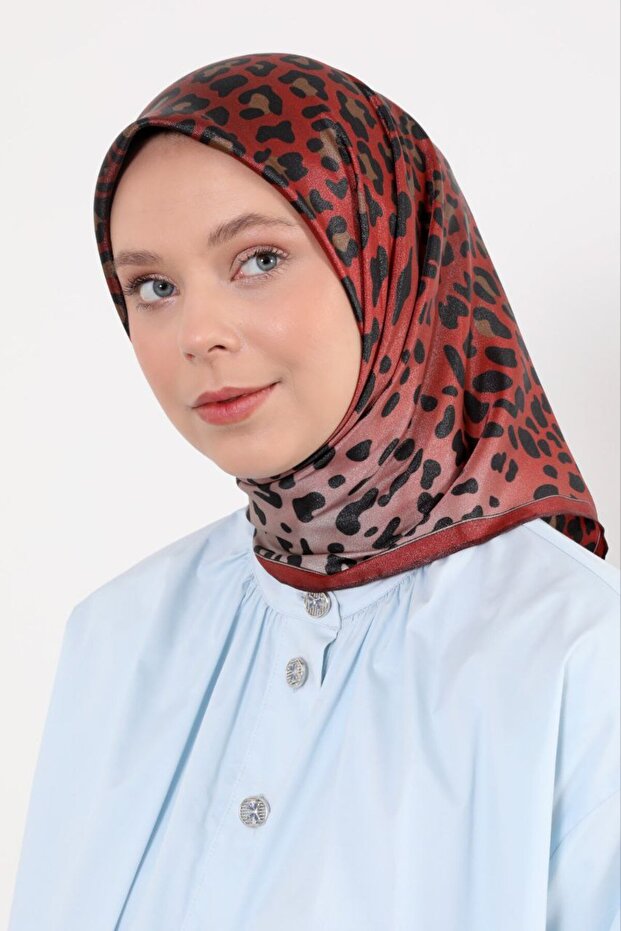 Leopard Pattern Sparkling Crystal Scarf - 1