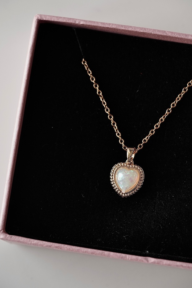 Shiny Rhinestone Heart Steel Necklace