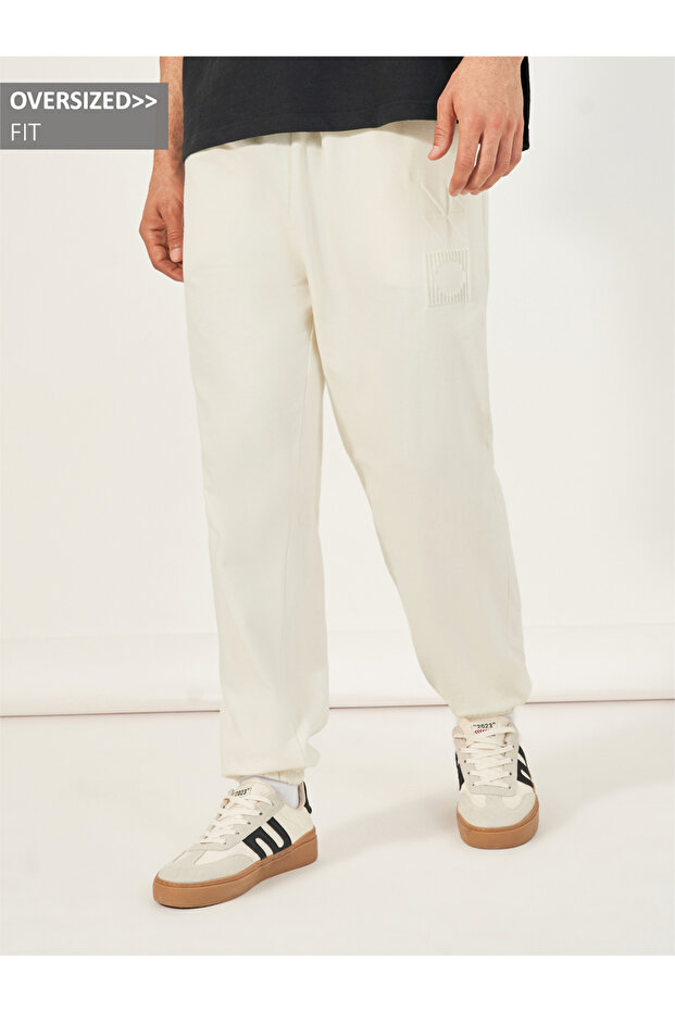 Premium Oversized Fleece Embossed Detail Joggers